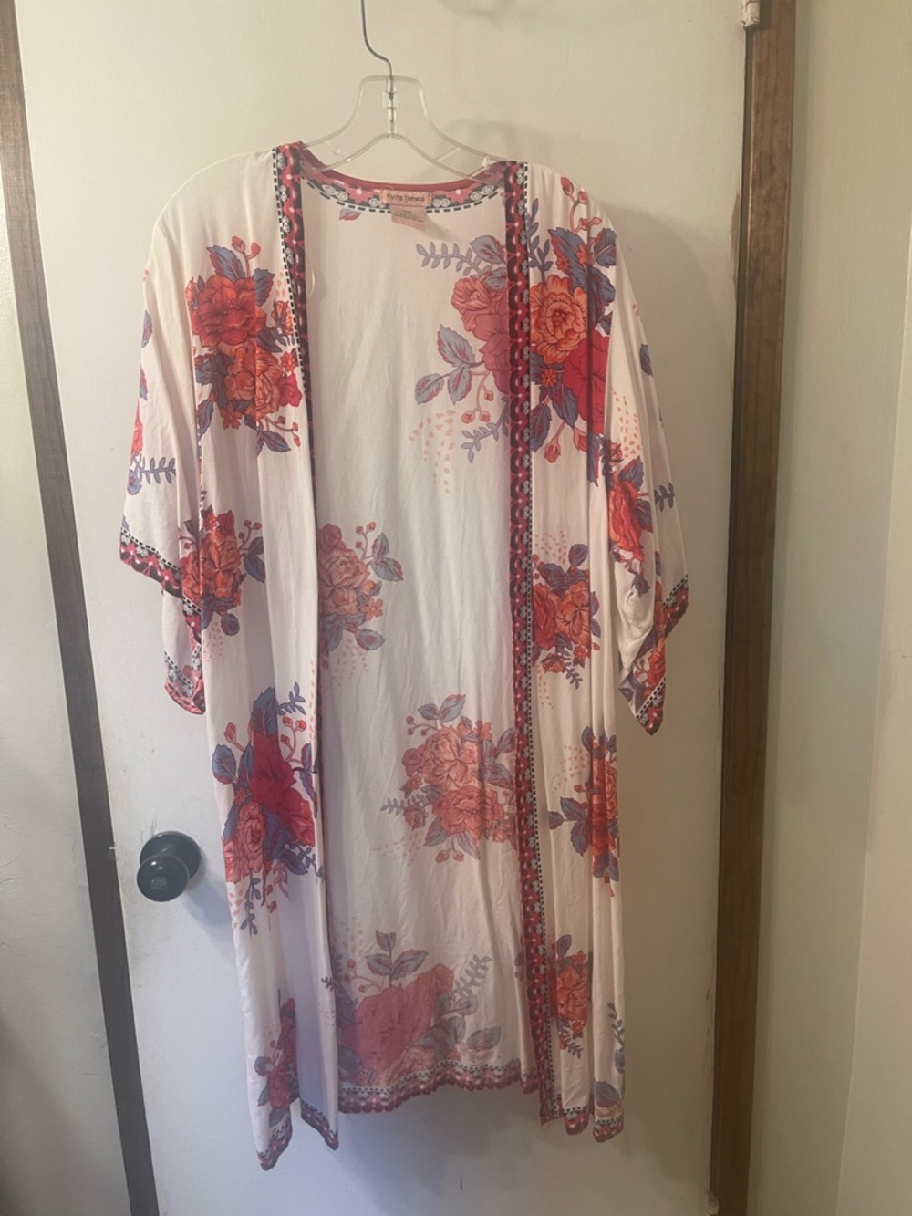Flying Tomato Cream Kimono with Red & Purple Floral Print Sz. S/M #61